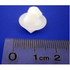 LAND ROVER OEM 12-17 Range Rover Evoque Front Door-Upper Molding Clip LR038554